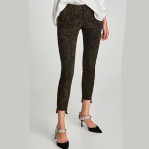 Zara Camouflage Jeans sz 2